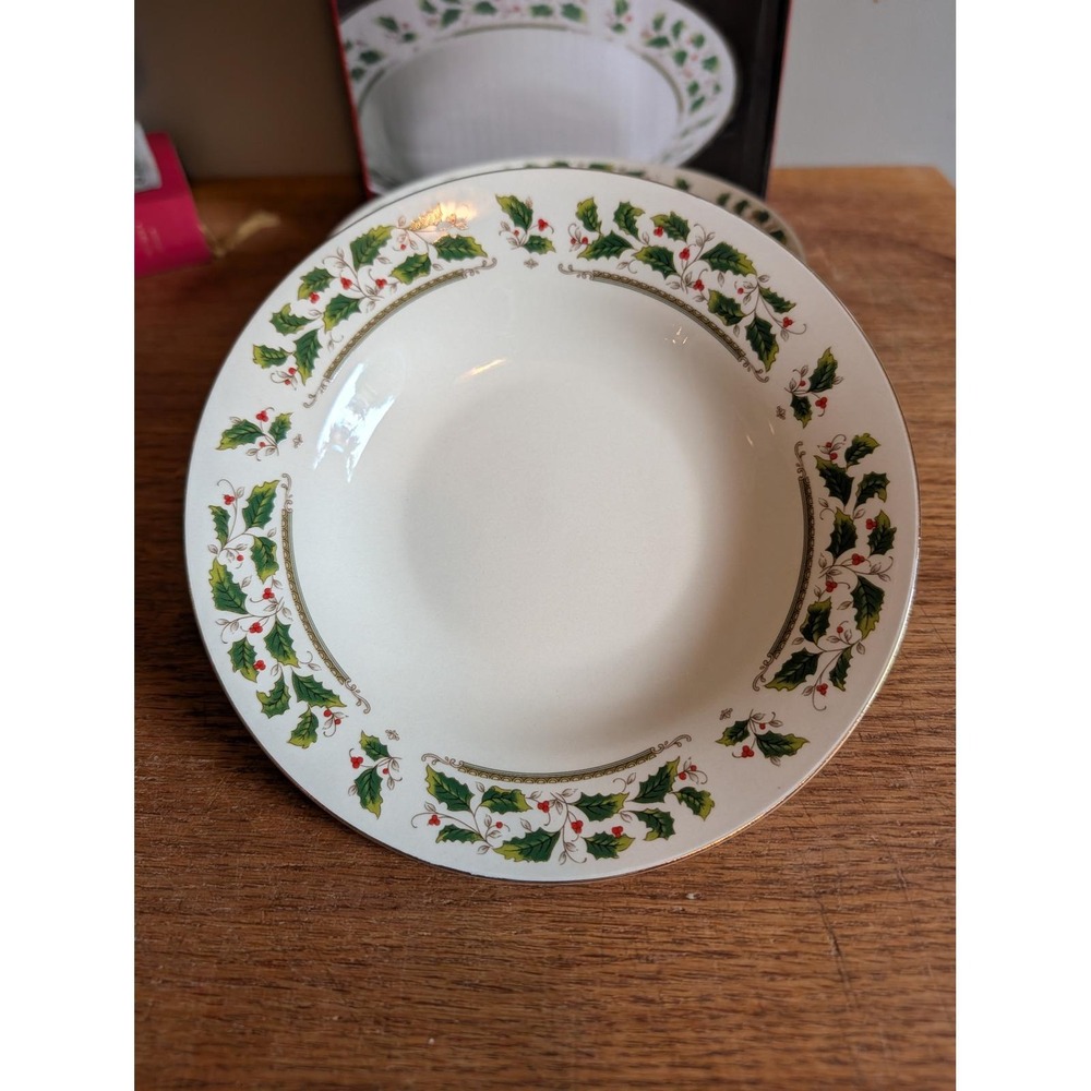 May Merchandising Co Holly Holiday Rimmed Soup Bowls Set of 4 Christmas 200434